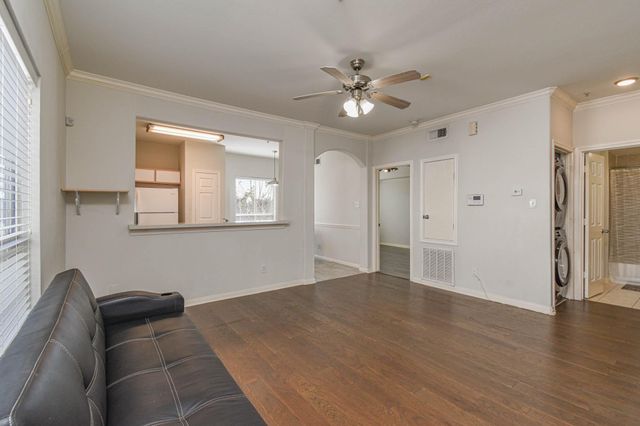 6289 Wilcrest Drive 5203, Houston, TX 77072
