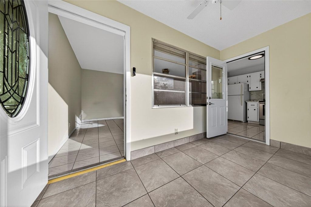 5300 Washington Street H136, Hollywood, FL 33021