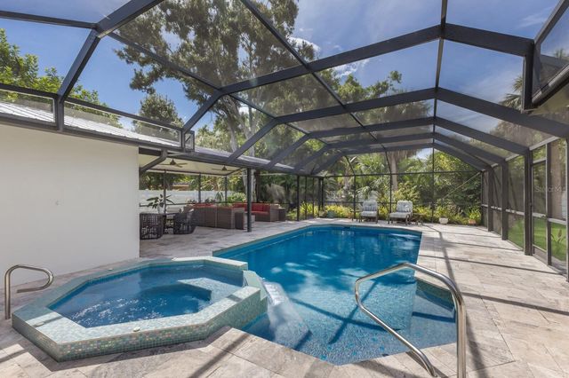 426 N SHORE DRIVE, Sarasota, FL 34234