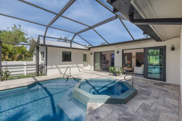 426 N SHORE DRIVE, Sarasota, FL 34234