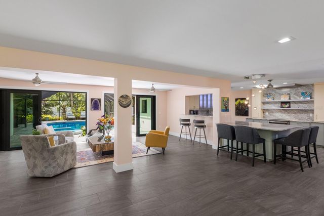 426 N SHORE DRIVE, Sarasota, FL 34234