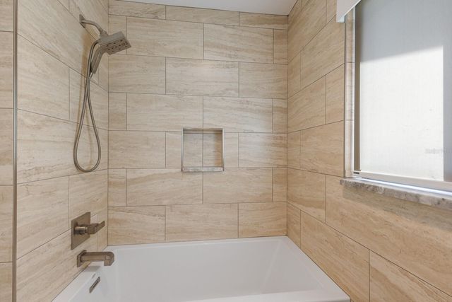 426 N SHORE DRIVE, Sarasota, FL 34234