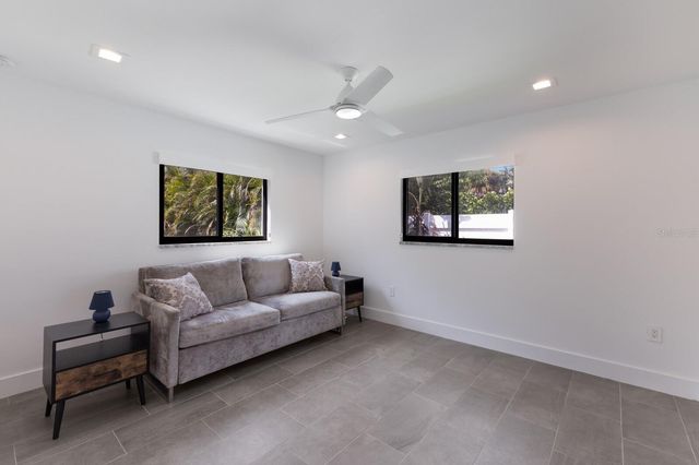 426 N SHORE DRIVE, Sarasota, FL 34234