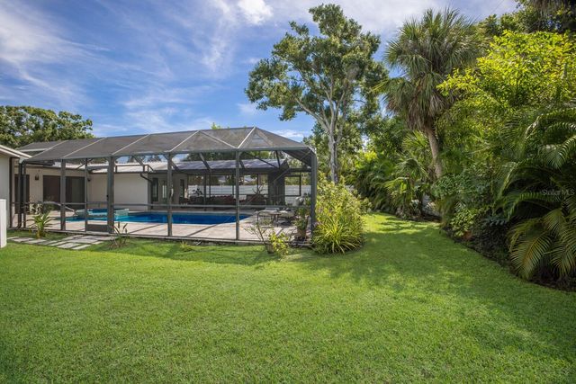 426 N SHORE DRIVE, Sarasota, FL 34234