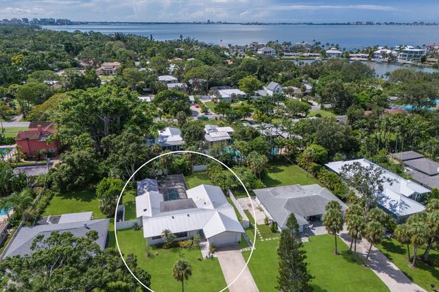 426 N SHORE DRIVE, Sarasota, FL 34234