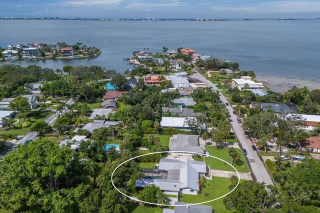 426 N SHORE DRIVE, Sarasota, FL 34234