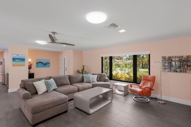 426 N SHORE DRIVE, Sarasota, FL 34234