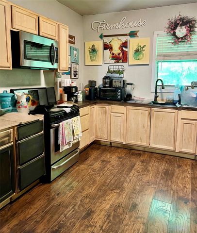 2214 Pearl Avenue, Fort Worth, TX 76164
