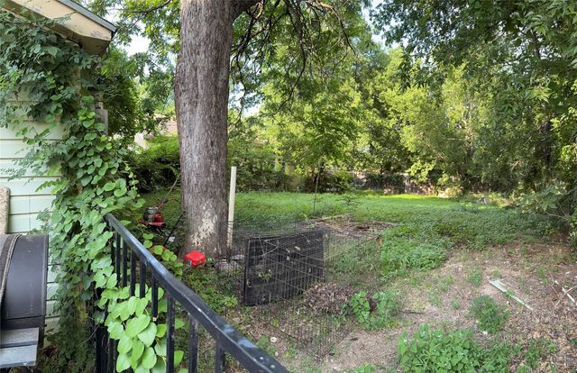 2214 Pearl Avenue, Fort Worth, TX 76164