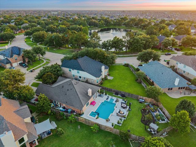 10707 Barker Lake Court, Cypress, TX 77433
