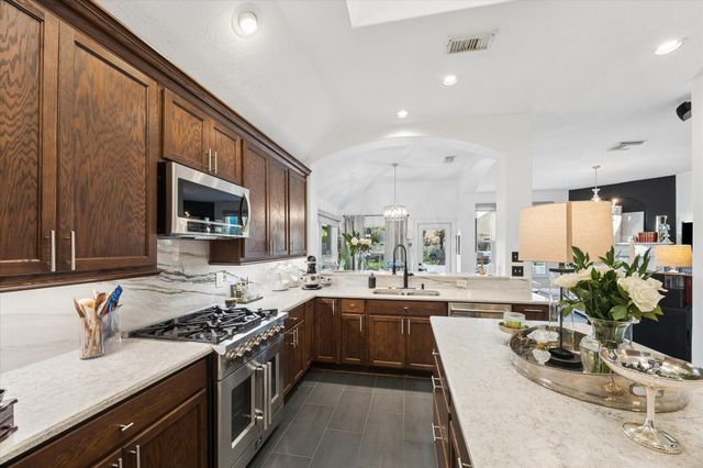 10707 Barker Lake Court, Cypress, TX 77433