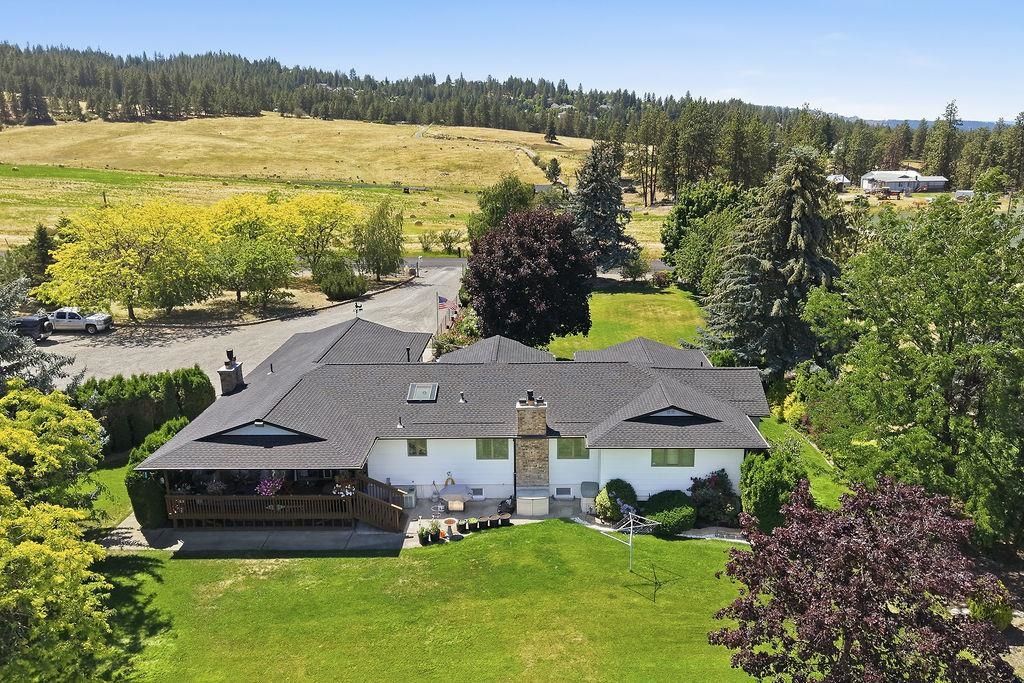 4821 S Conklin Rd, Greenacres, WA 99016 photo 2