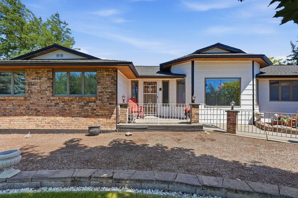 4821 S Conklin Rd, Greenacres, WA 99016 photo 4