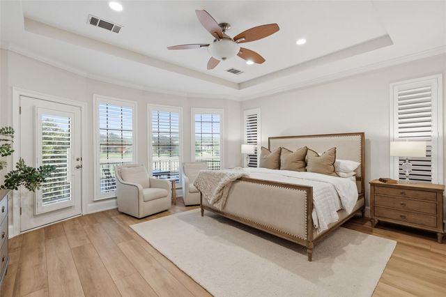 331 THE HILLS DR 10, Austin, TX 78738