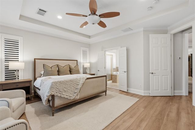 331 THE HILLS DR 10, Austin, TX 78738