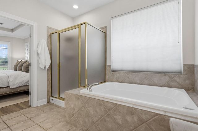 331 THE HILLS DR 10, Austin, TX 78738