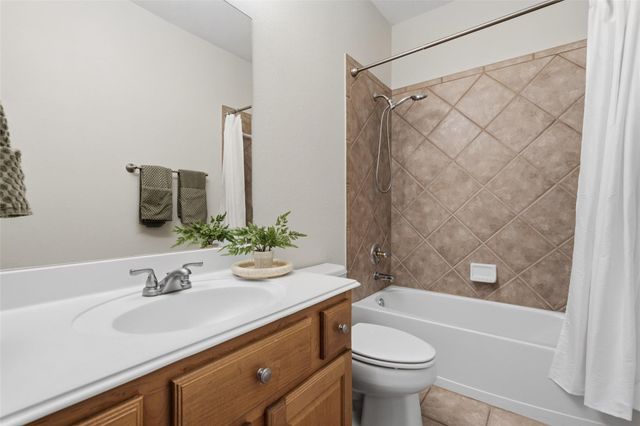 331 THE HILLS DR 10, Austin, TX 78738