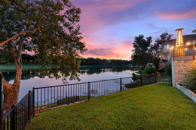 331 THE HILLS DR 10, Austin, TX 78738