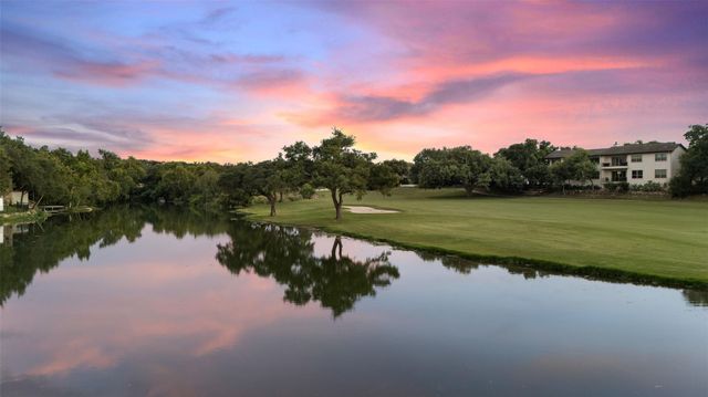 331 THE HILLS DR 10, Austin, TX 78738