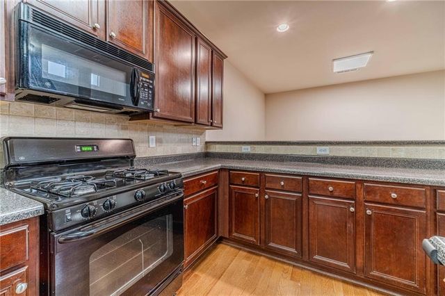 1150 Lake Point Way, Suwanee, GA 30024