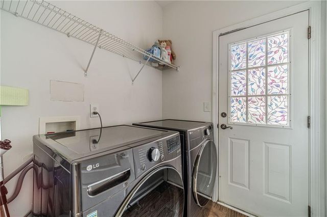 1150 Lake Point Way, Suwanee, GA 30024