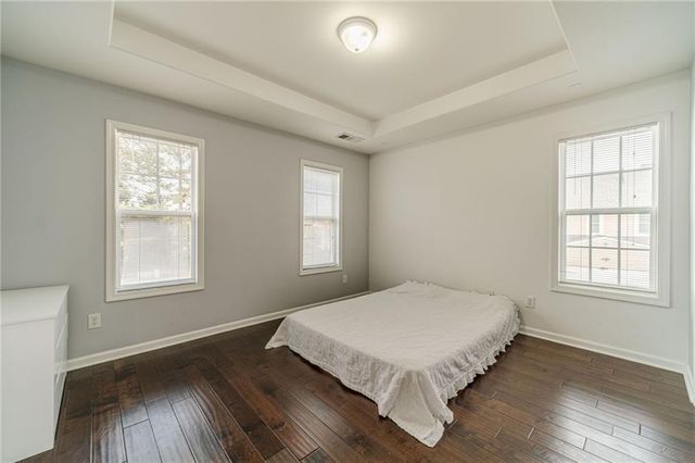 1150 Lake Point Way, Suwanee, GA 30024