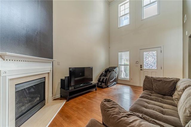 1150 Lake Point Way, Suwanee, GA 30024