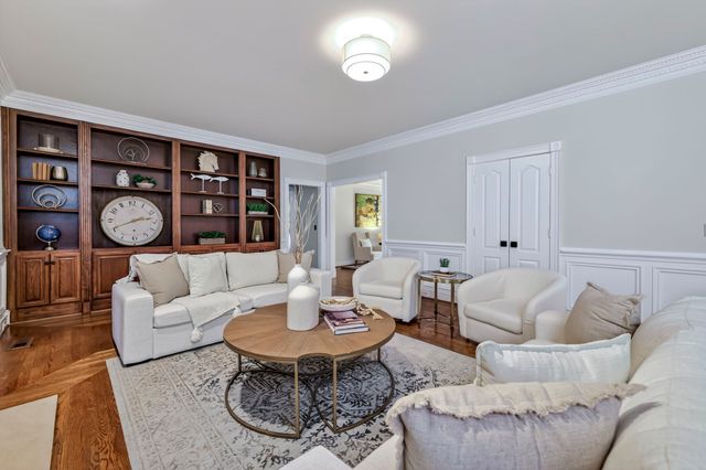 912 Calloway Dr, Brentwood, TN 37027