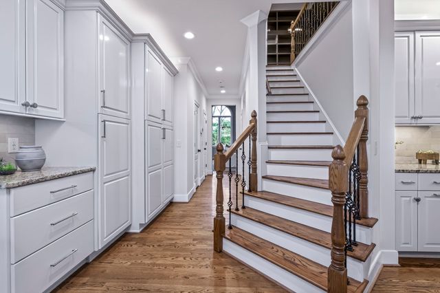 912 Calloway Dr, Brentwood, TN 37027