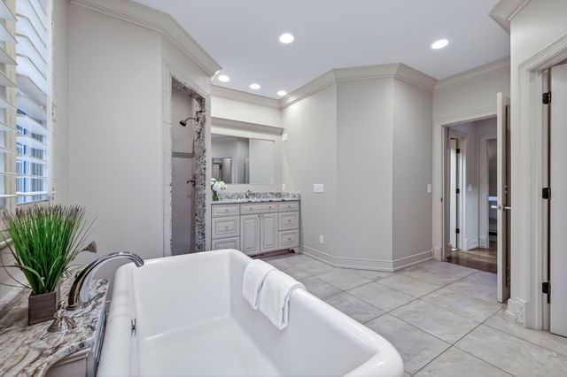 912 Calloway Dr, Brentwood, TN 37027