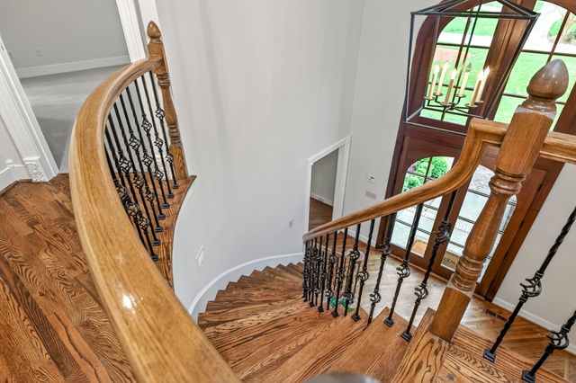 912 Calloway Dr, Brentwood, TN 37027