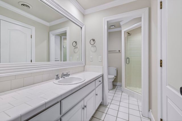 912 Calloway Dr, Brentwood, TN 37027