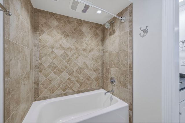 912 Calloway Dr, Brentwood, TN 37027