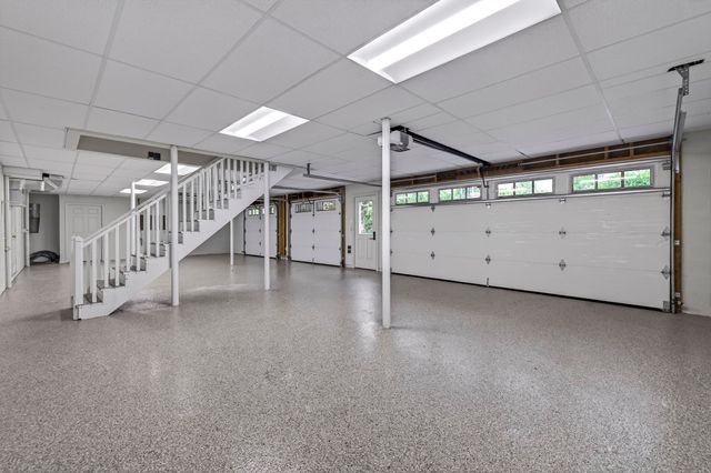 912 Calloway Dr, Brentwood, TN 37027