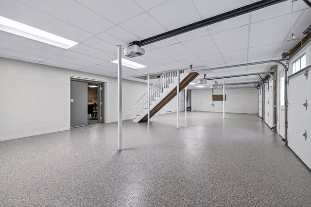 912 Calloway Dr, Brentwood, TN 37027