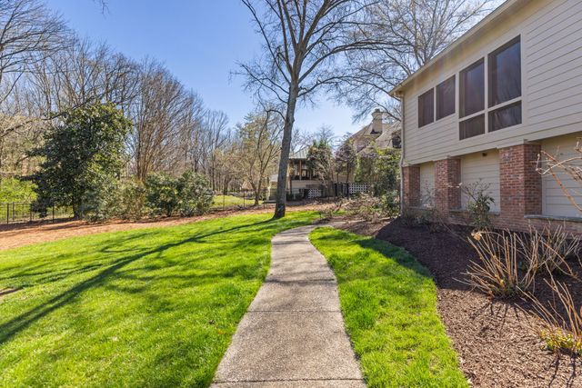 912 Calloway Dr, Brentwood, TN 37027