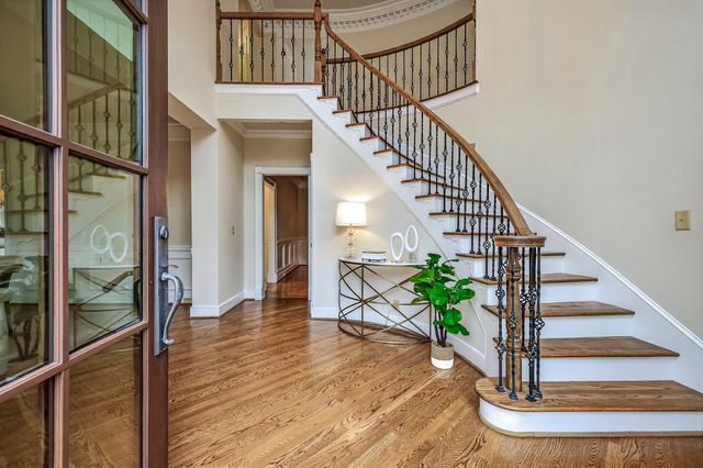 912 Calloway Dr, Brentwood, TN 37027