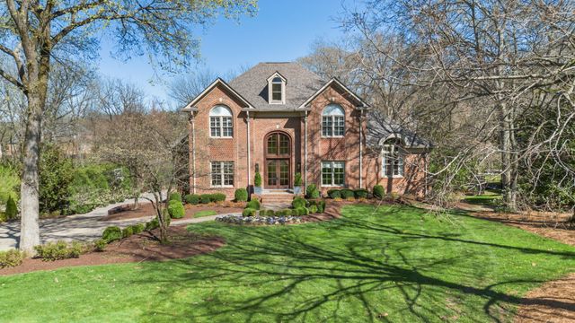 912 Calloway Dr, Brentwood, TN 37027