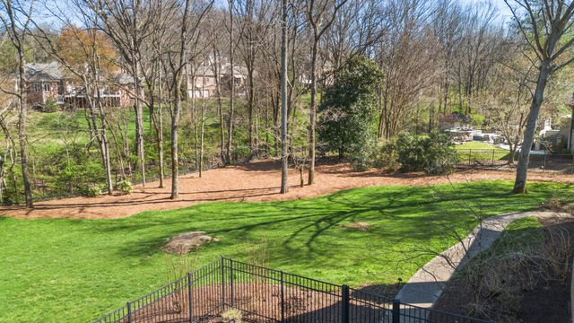 912 Calloway Dr, Brentwood, TN 37027