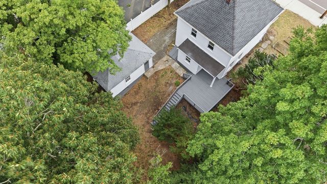 96 Union St, Holbrook, MA 02343
