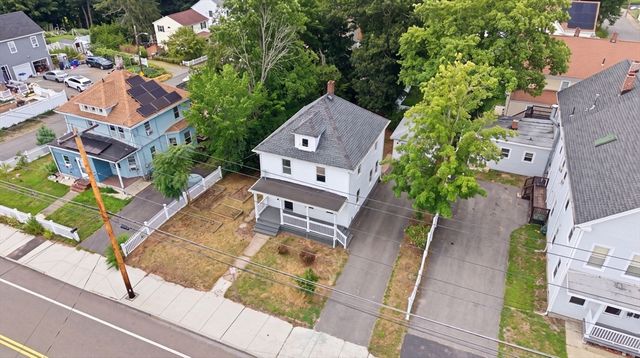 96 Union St, Holbrook, MA 02343