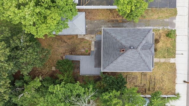 96 Union St, Holbrook, MA 02343