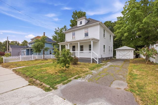 96 Union St, Holbrook, MA 02343