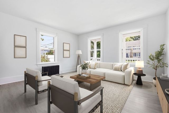 96 Union St, Holbrook, MA 02343