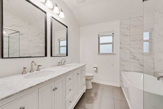 1816 Castle Creek Drive, Little Elm, TX 75068