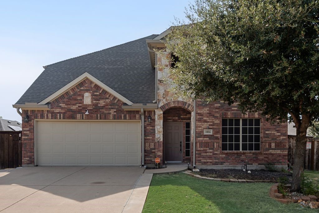 1816 Castle Creek Drive, Little Elm, TX 75068