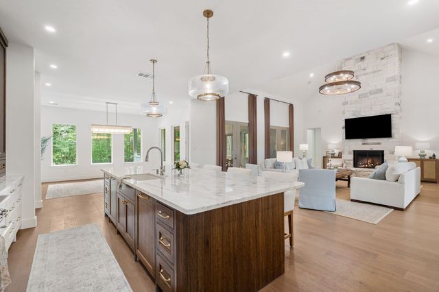 7002 Bowie Court, Montgomery, TX 77316
