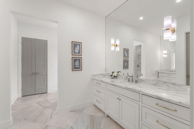 7002 Bowie Court, Montgomery, TX 77316
