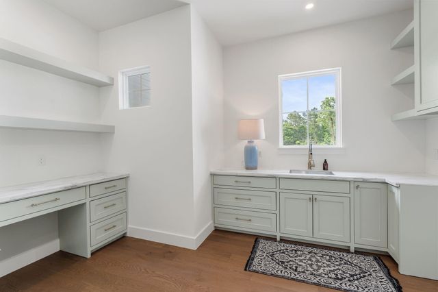 7002 Bowie Court, Montgomery, TX 77316