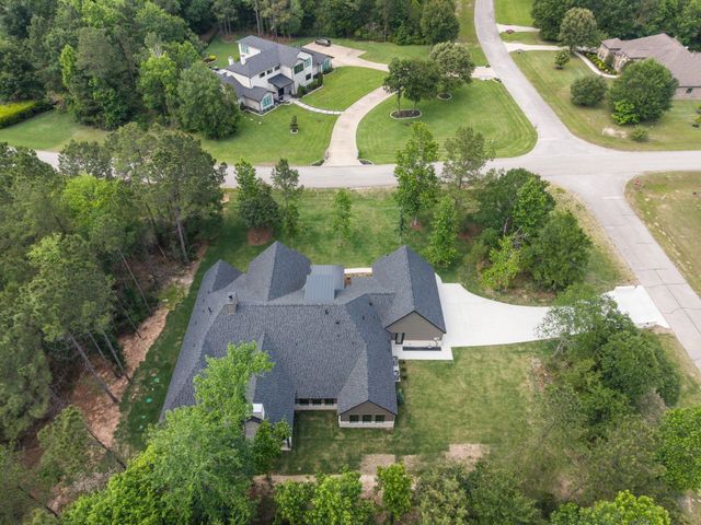 7002 Bowie Court, Montgomery, TX 77316